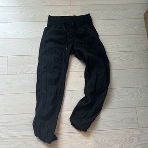 LULULEMON DANCE STUDIO BLACK Joggers Pants sz 2 Worn Twice